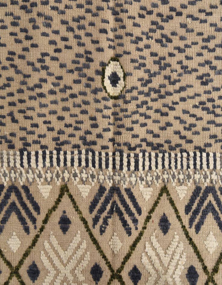 Detail image of  9' 9 x 14' 6  Hand Knotted Darya Wool Rug
