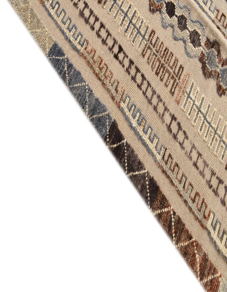 Detail image of  9' 5 x 12' 1  Hand Knotted Darya Wool Rug