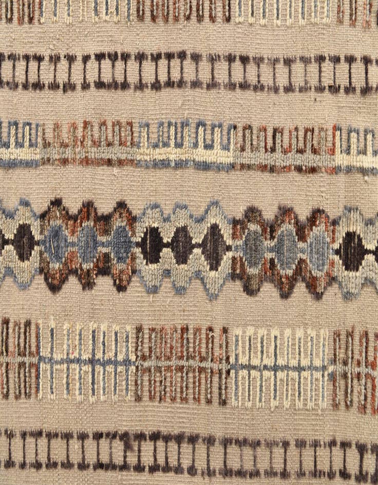 Detail image of  9' 5 x 12' 1  Hand Knotted Darya Wool Rug