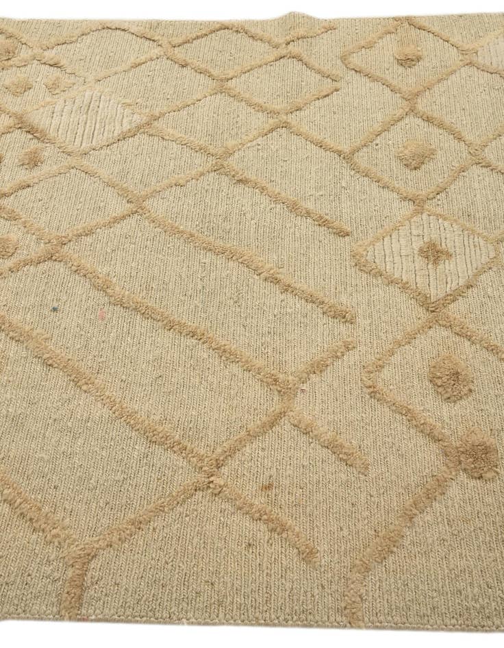 Detail image of  4' 6 x 6' 2  Hand Knotted Darya Wool Rug