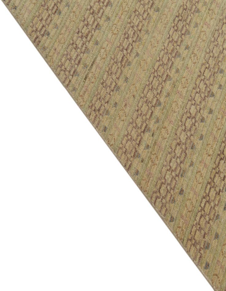 Detail image of  8' x 10' 1  Hand Knotted Darya Wool Rug