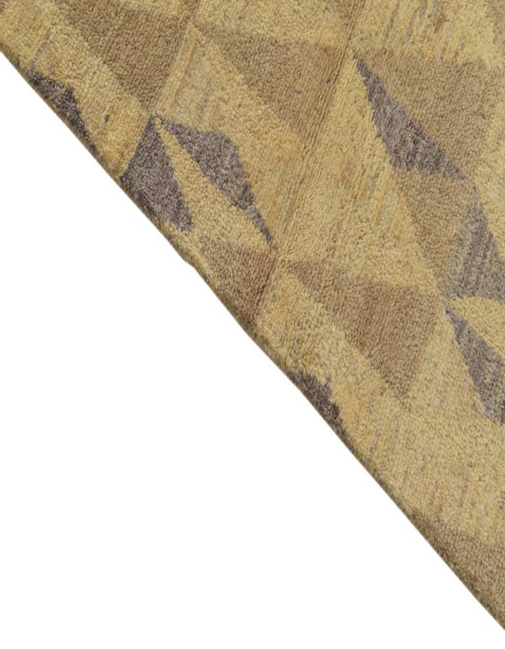 Detail image of  5' 7 x 8'  Hand Knotted Darya Wool Rug