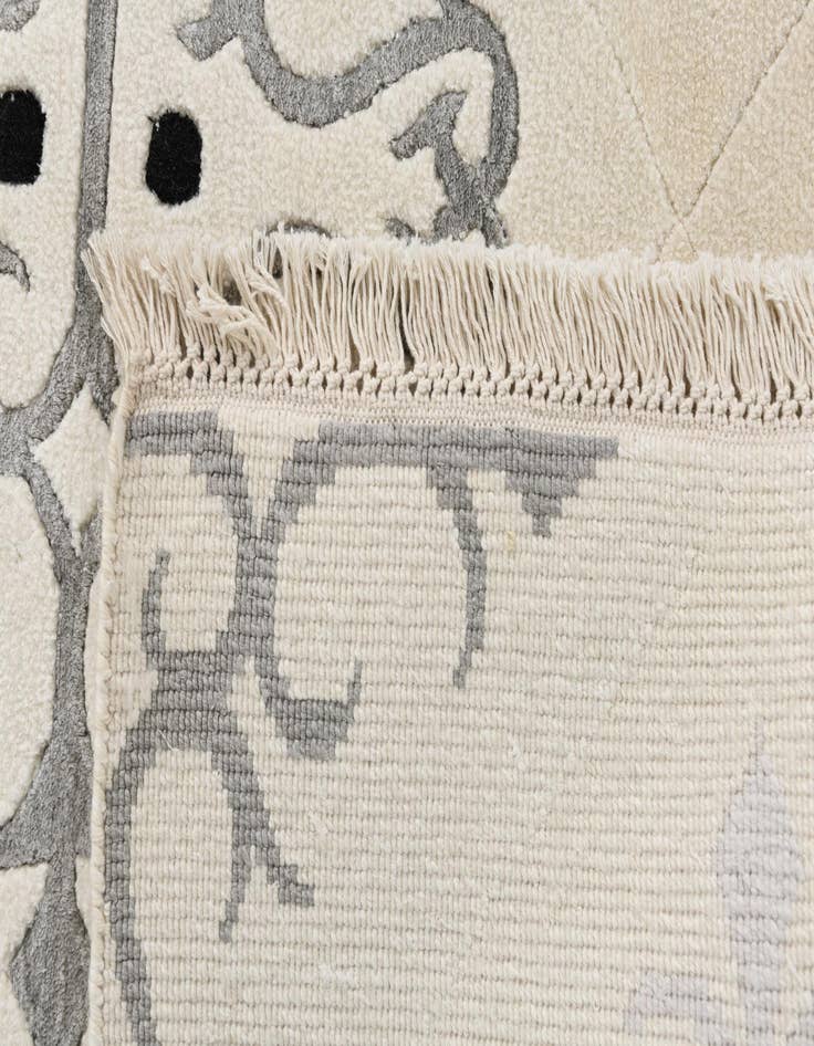 Detail image of  8' x 9' 9  Hand Knotted Darya Wool Rug