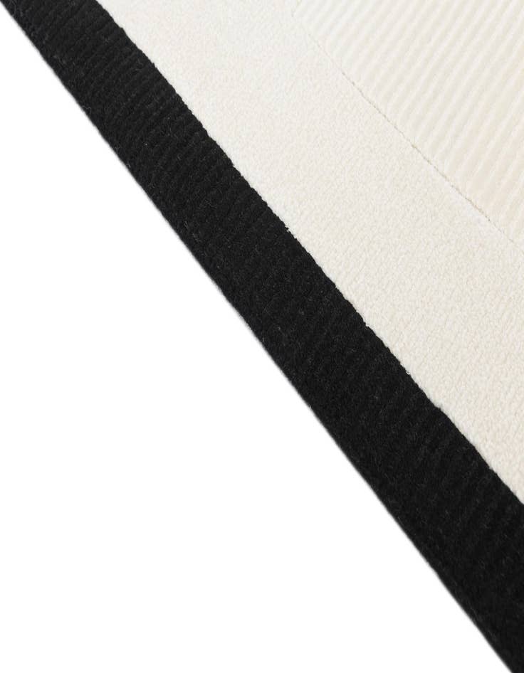 Detail image of  7' 10 x 10'  Hand Knotted Darya Wool Rug