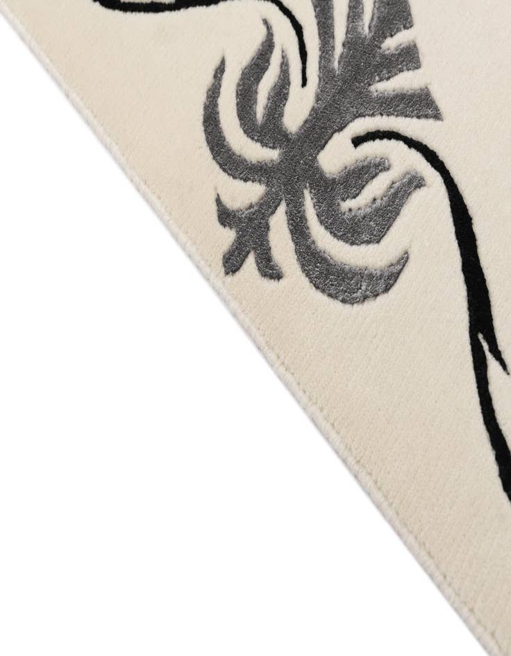 Detail image of  7' 10 x 9' 10  Hand Knotted Darya Wool Rug