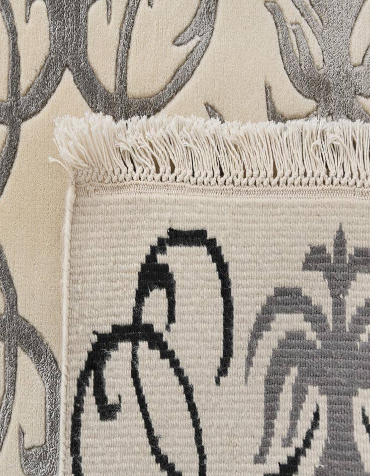 Detail image of  7' 11 x 10'  Hand Knotted Darya Wool Rug