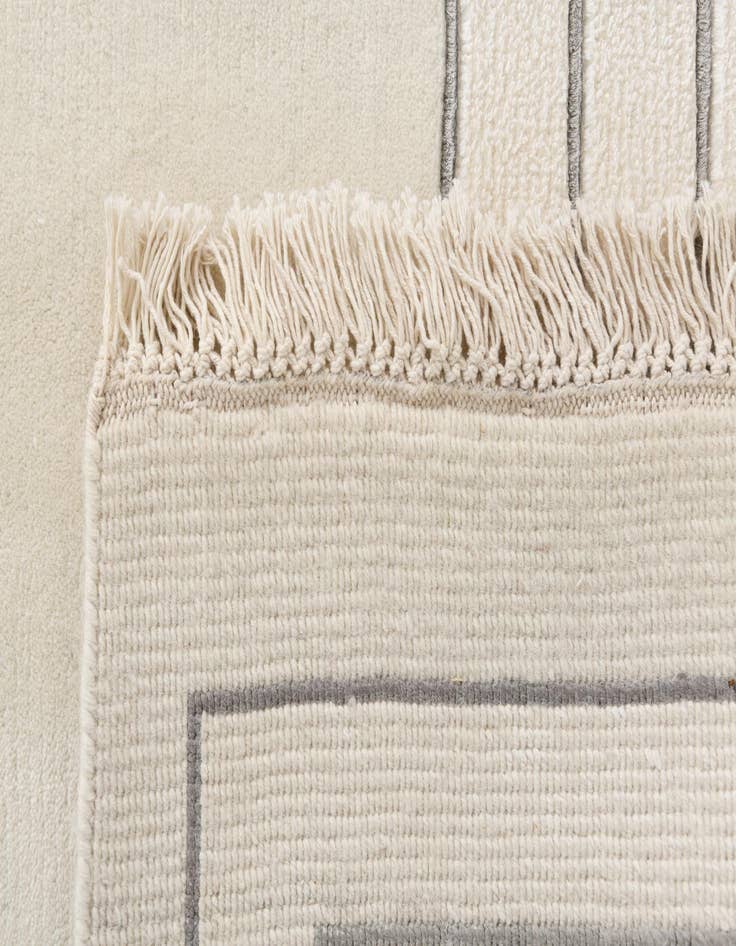 Detail image of  7' 10 x 9' 11  Hand Knotted Darya Wool Rug