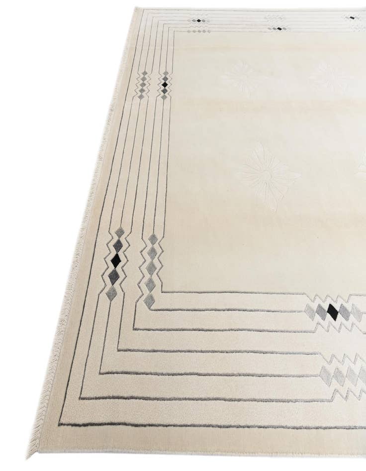 Detail image of  8' 2 x 11' 4  Hand Knotted Darya Wool Rug