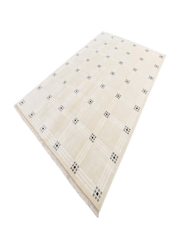 Detail image of  8' 1 x 11' 5  Hand Knotted Darya Wool Rug