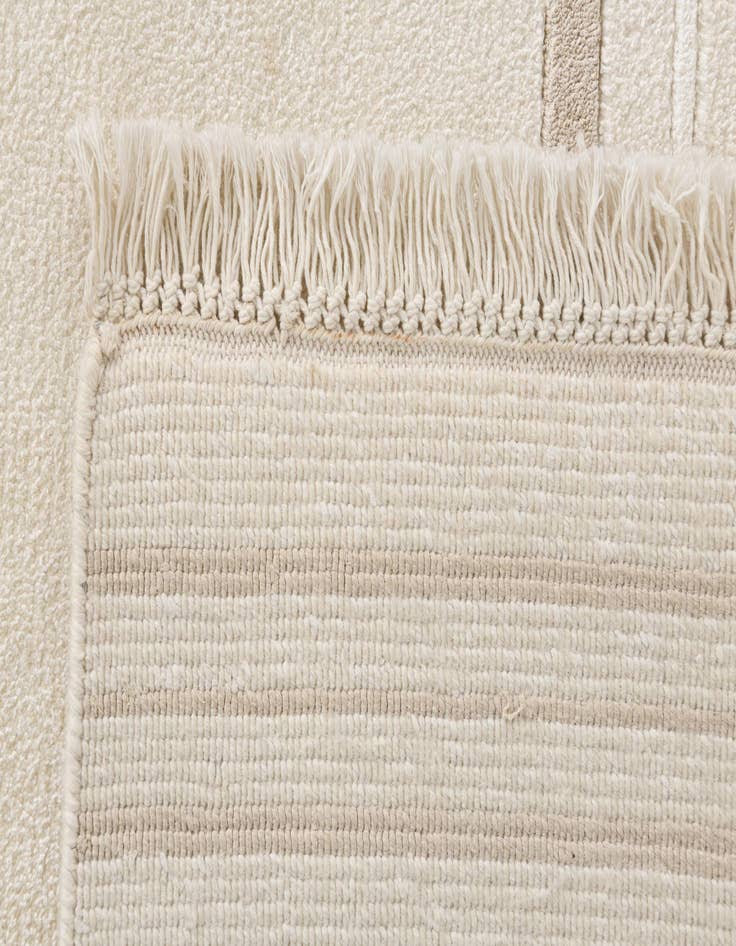 Detail image of  8' 1 x 11' 6  Hand Knotted Darya Wool Rug
