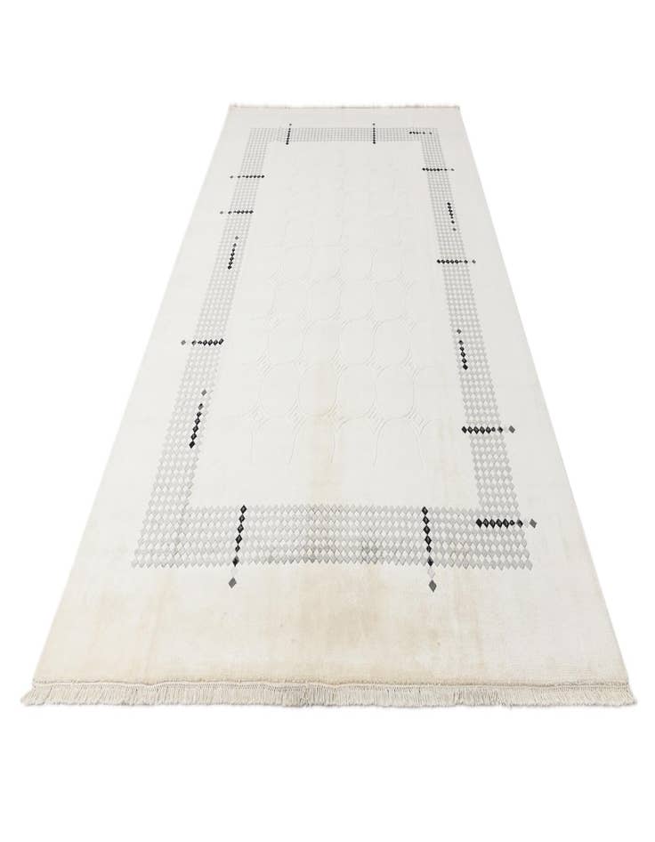 Detail image of  8' 2 x 11' 7  Hand Knotted Darya Wool Rug