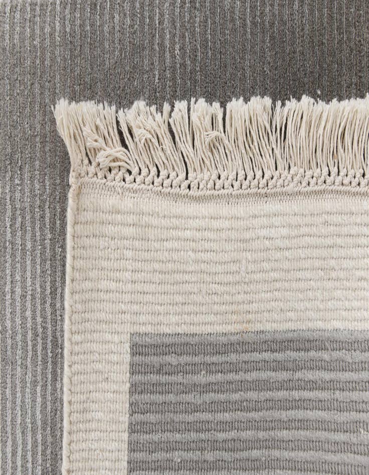 Detail image of  8' 2 x 11' 4  Hand Knotted Darya Wool Rug