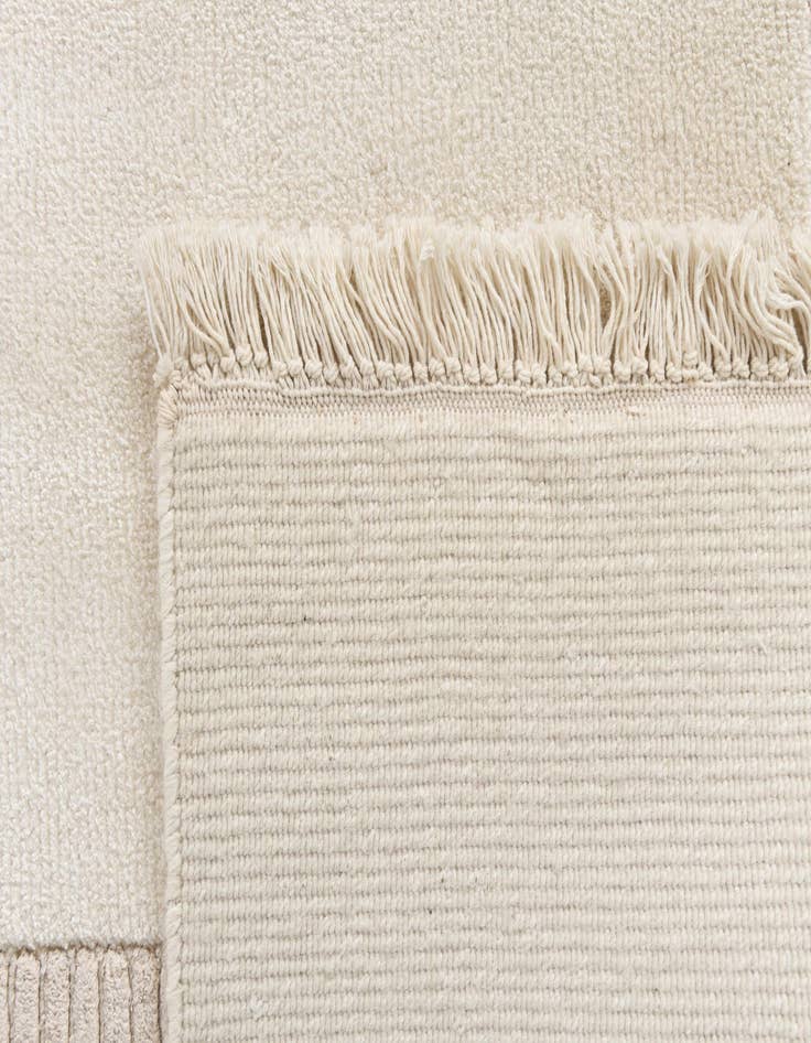 Detail image of  8' x 11' 3  Hand Knotted Darya Wool Rug