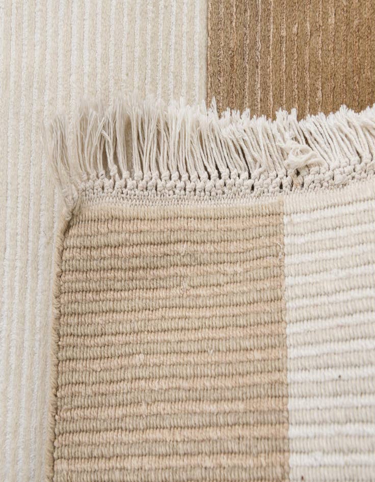 Detail image of  8' 2 x 11' 5  Hand Knotted Darya Wool Rug