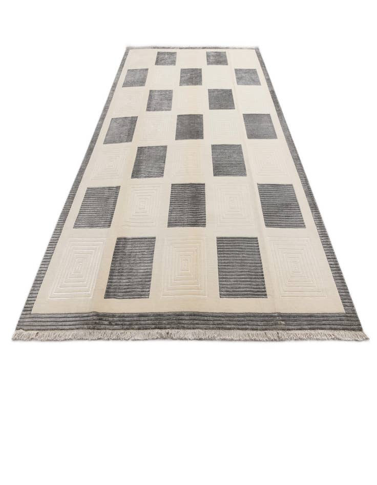 Detail image of  8' 2 x 11' 11  Hand Knotted Darya Wool Rug