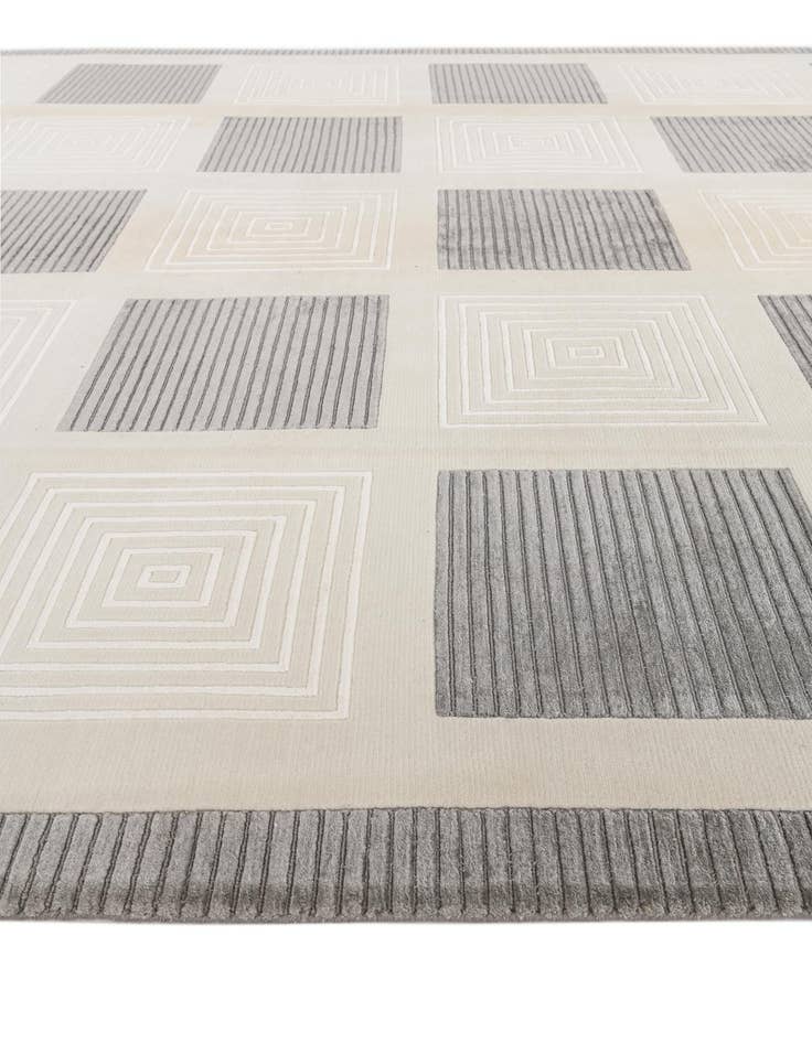 Detail image of  8' 2 x 11' 11  Hand Knotted Darya Wool Rug