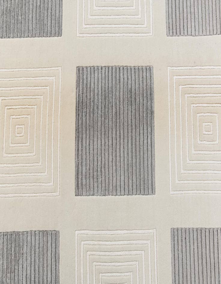 Detail image of  8' 2 x 11' 11  Hand Knotted Darya Wool Rug