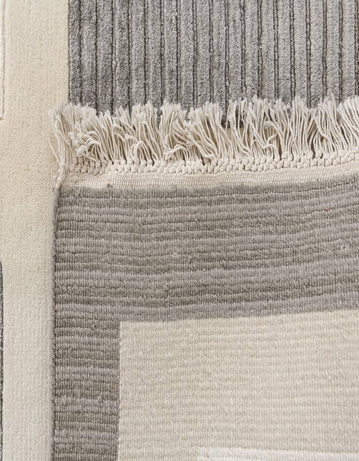 Detail image of  8' 2 x 11' 11  Hand Knotted Darya Wool Rug