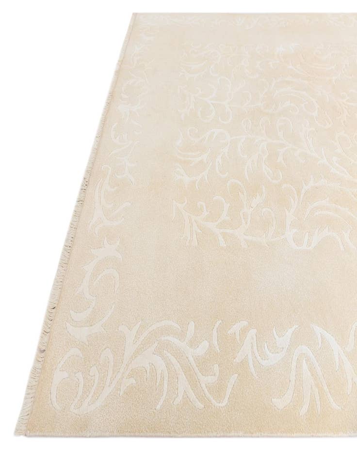 Detail image of  6' 6 x 9' 11  Hand Knotted Darya Wool Rug