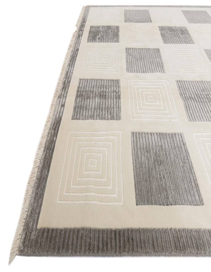 Detail image of  6' 6 x 9' 4  Hand Knotted Darya Wool Rug