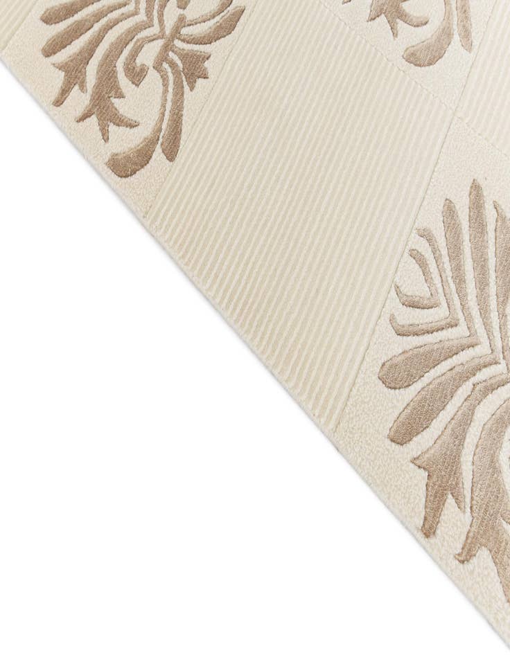 Detail image of  6' 5 x 9' 9  Hand Knotted Darya Wool Rug