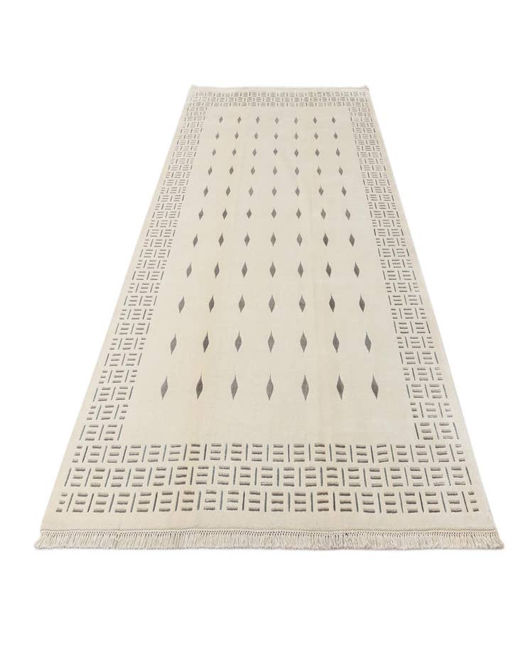 Detail image of  6' 8 x 9' 10  Hand Knotted Darya Wool Rug