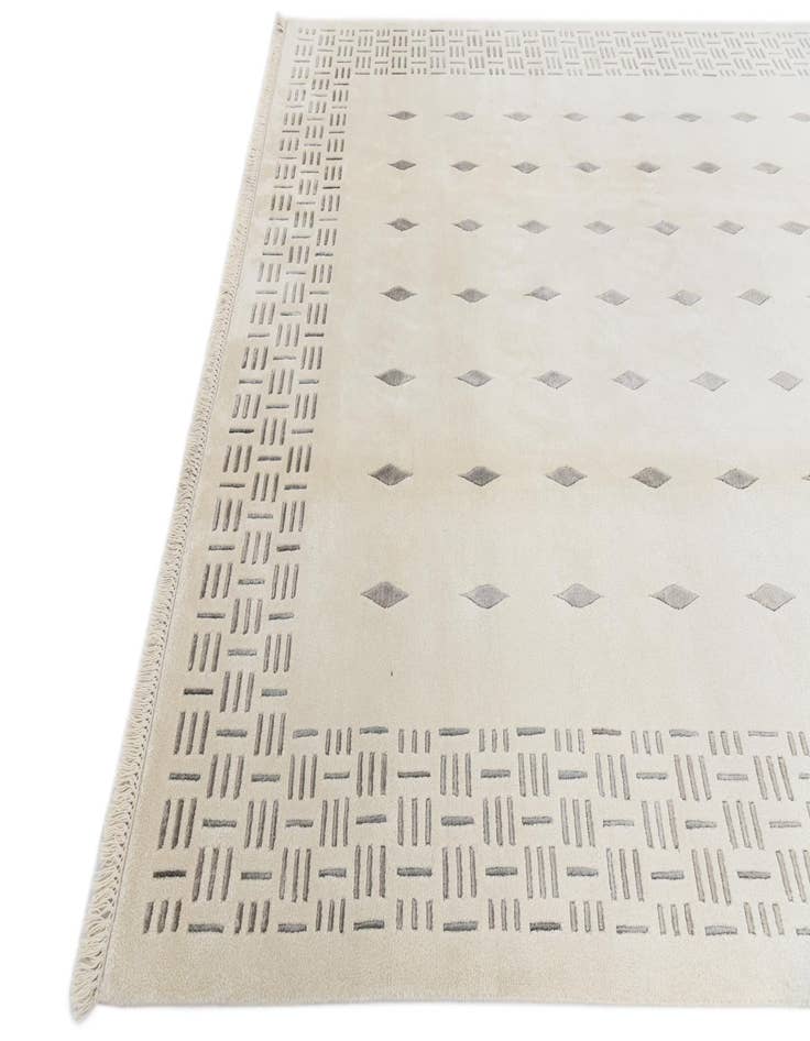 Detail image of  6' 8 x 9' 10  Hand Knotted Darya Wool Rug