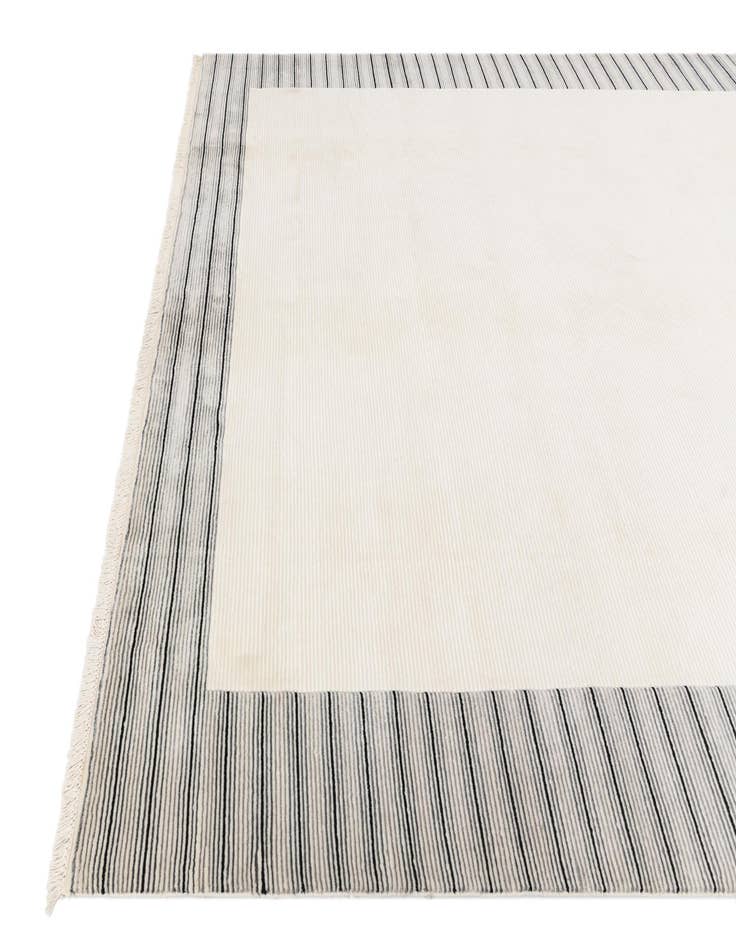 Detail image of  7' 9 x 9' 9  Hand Knotted Darya Wool Rug