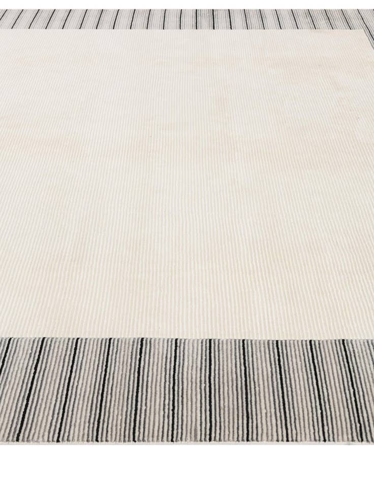 Detail image of  7' 9 x 9' 9  Hand Knotted Darya Wool Rug