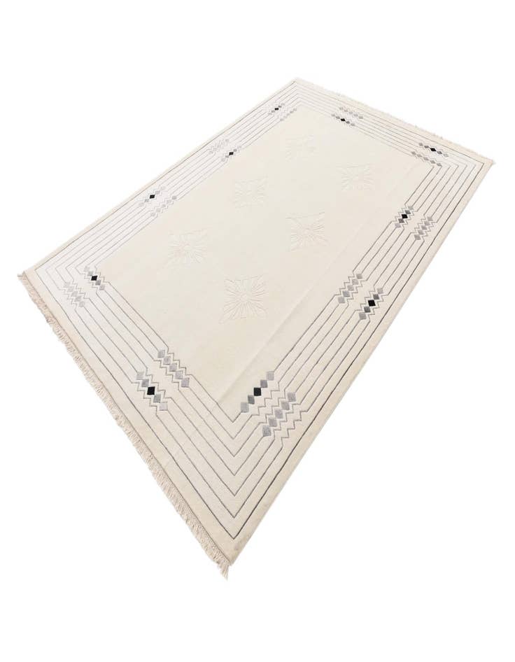 Detail image of  6' 11 x 9' 5  Hand Knotted Darya Wool Rug