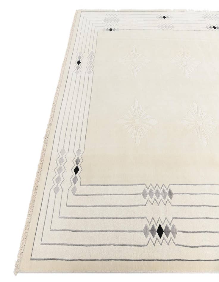 Detail image of  6' 11 x 9' 5  Hand Knotted Darya Wool Rug