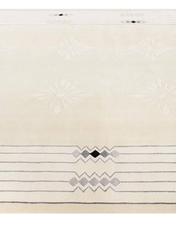 Detail image of  6' 11 x 9' 5  Hand Knotted Darya Wool Rug