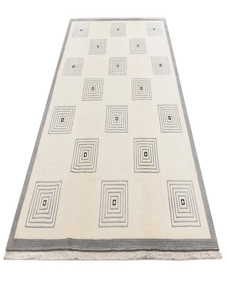 Detail image of  6' 11 x 9' 10  Hand Knotted Darya Wool Rug