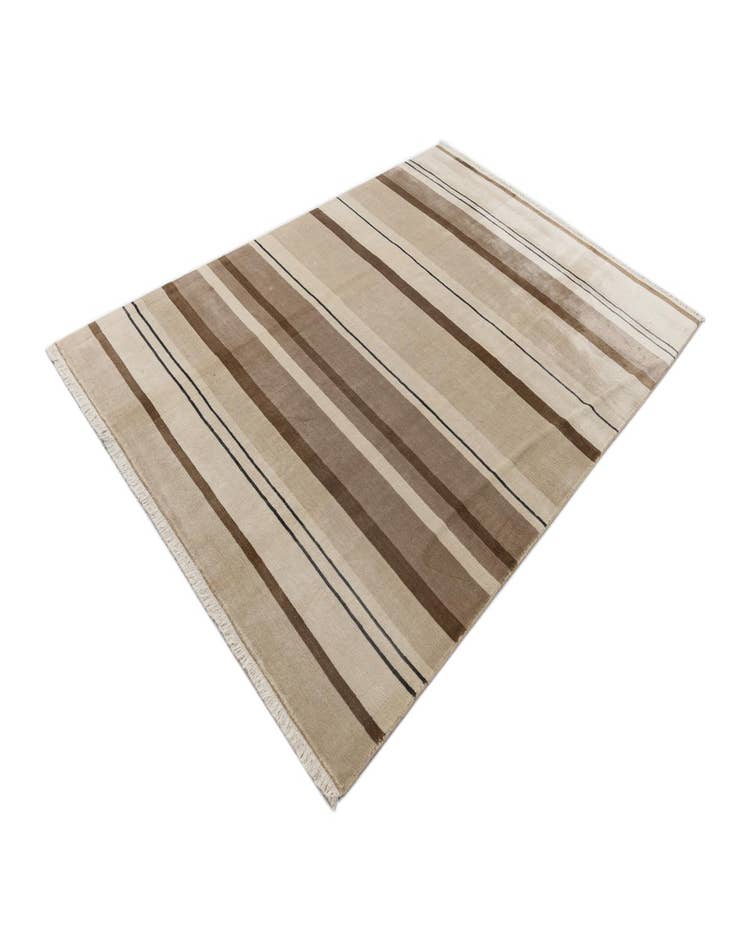 Detail image of  6' 7 x 9' 8  Hand Knotted Darya Wool Rug