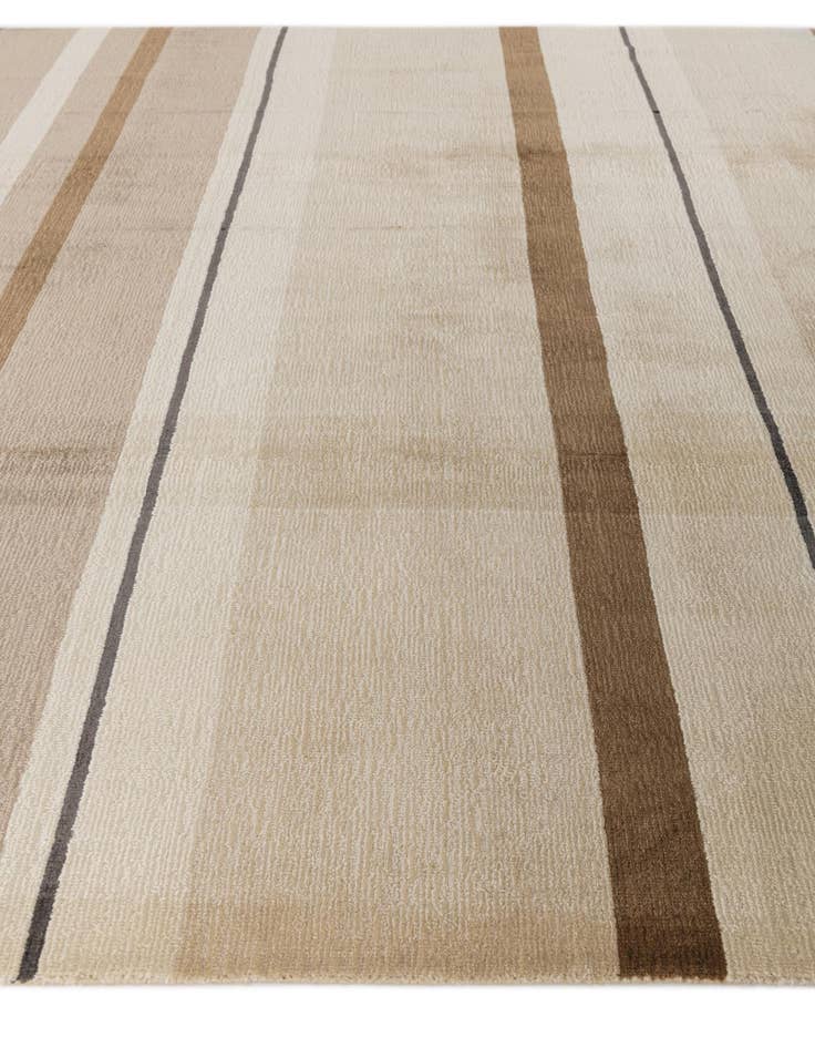 Detail image of  6' 7 x 9' 8  Hand Knotted Darya Wool Rug