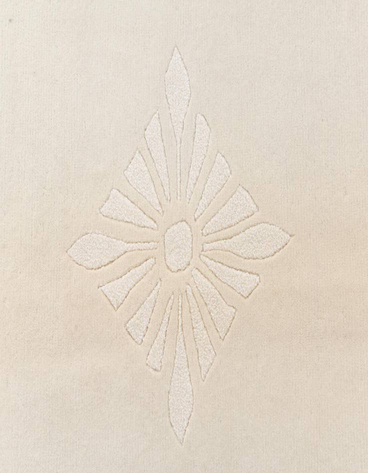 Detail image of  6' 9 x 9' 10  Hand Knotted Darya Wool Rug