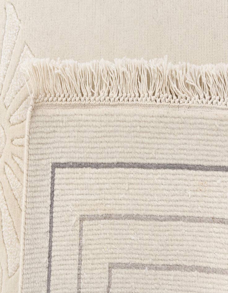 Detail image of  6' 9 x 9' 10  Hand Knotted Darya Wool Rug