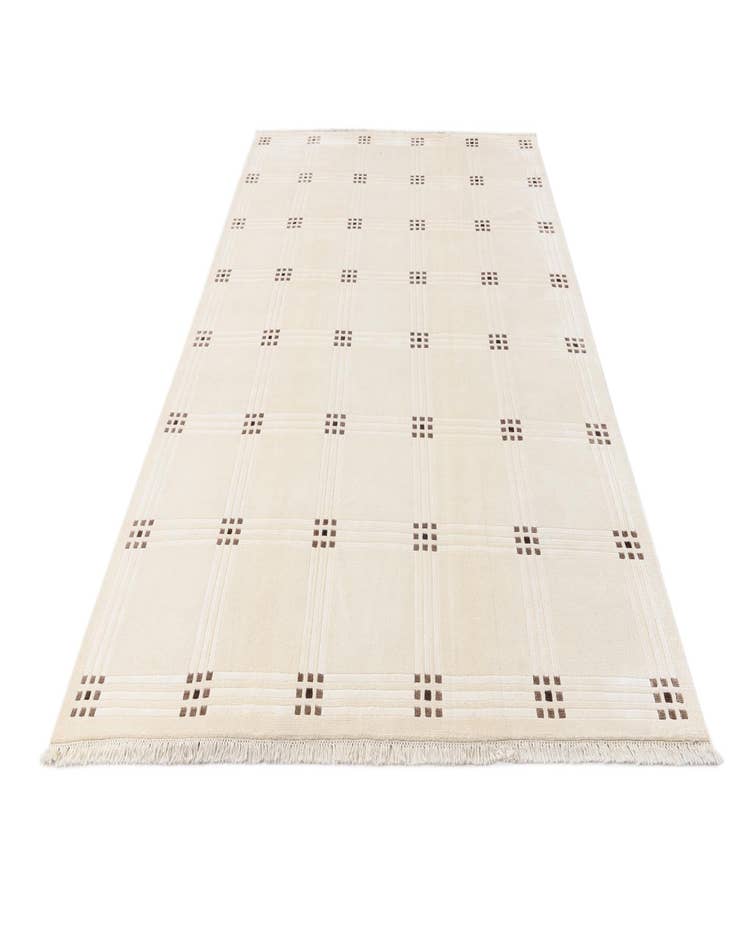 Detail image of  6' 7 x 9' 11  Hand Knotted Darya Wool Rug