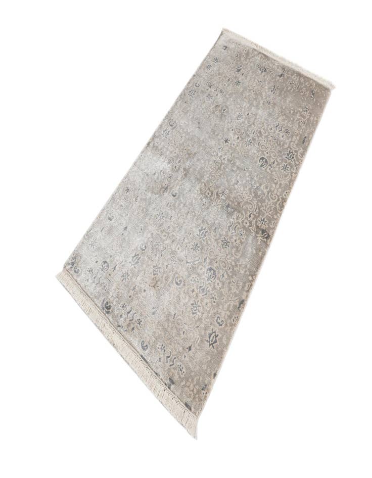 Detail image of  2' 8 x 4' 10  Hand Knotted Darya Wool Rug