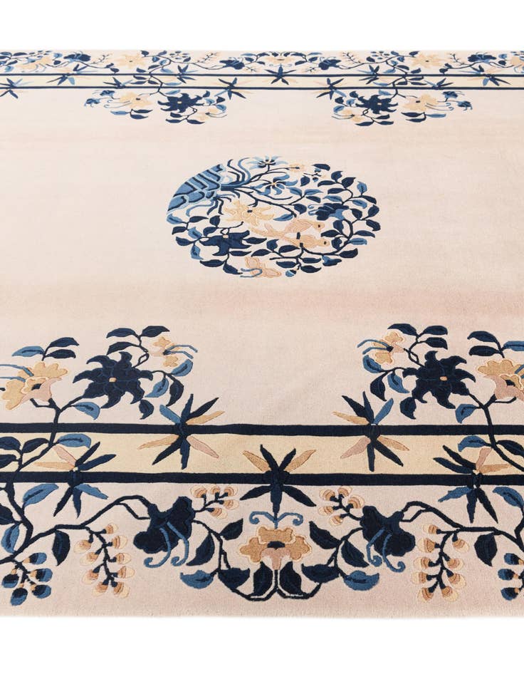 Detail image of  6' 2 x 9' 2  Hand Knotted Darya Wool Rug