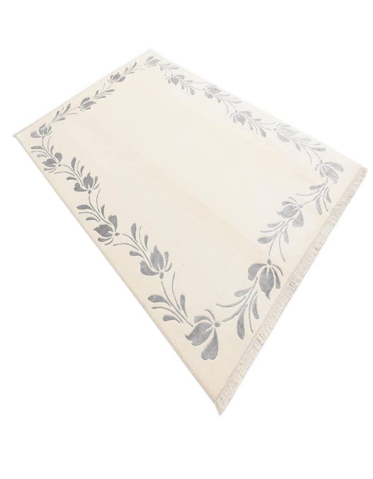 Detail image of  6' 7 x 9' 9  Hand Knotted Darya Wool Rug