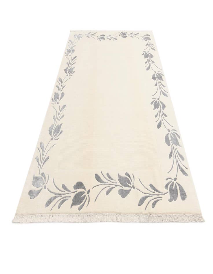 Detail image of  6' 7 x 9' 9  Hand Knotted Darya Wool Rug