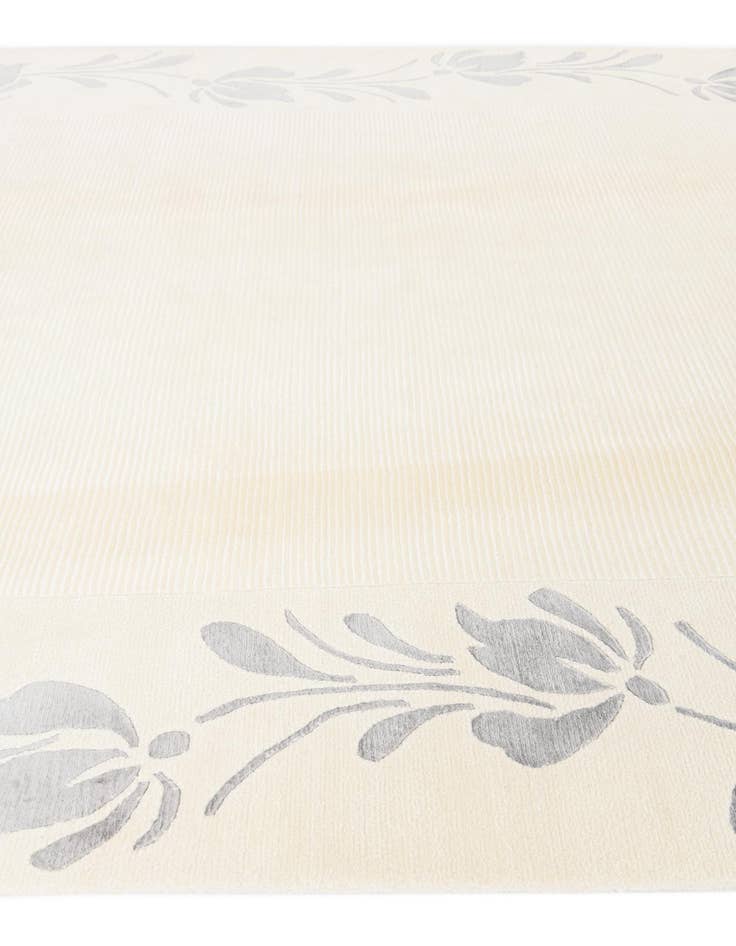 Detail image of  6' 7 x 9' 9  Hand Knotted Darya Wool Rug