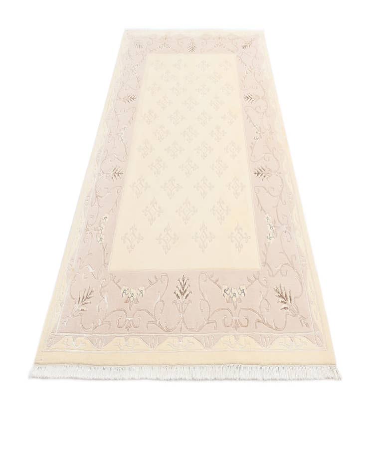 Detail image of  6' 7 x 9' 8  Hand Knotted Darya Wool Rug