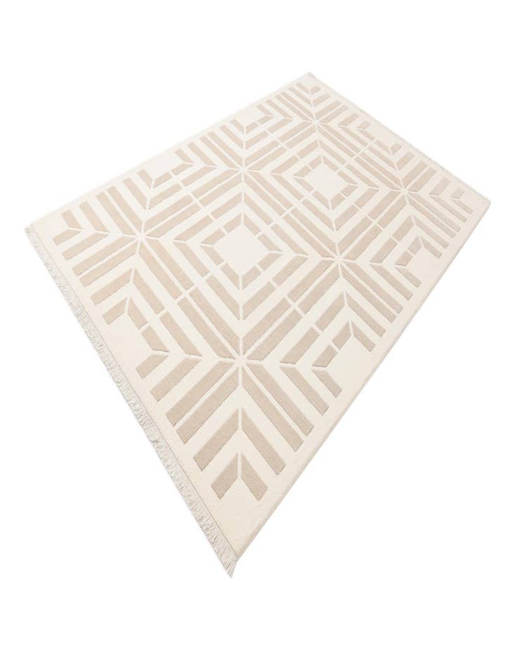 Detail image of  6' 8 x 9' 11  Hand Knotted Darya Wool Rug