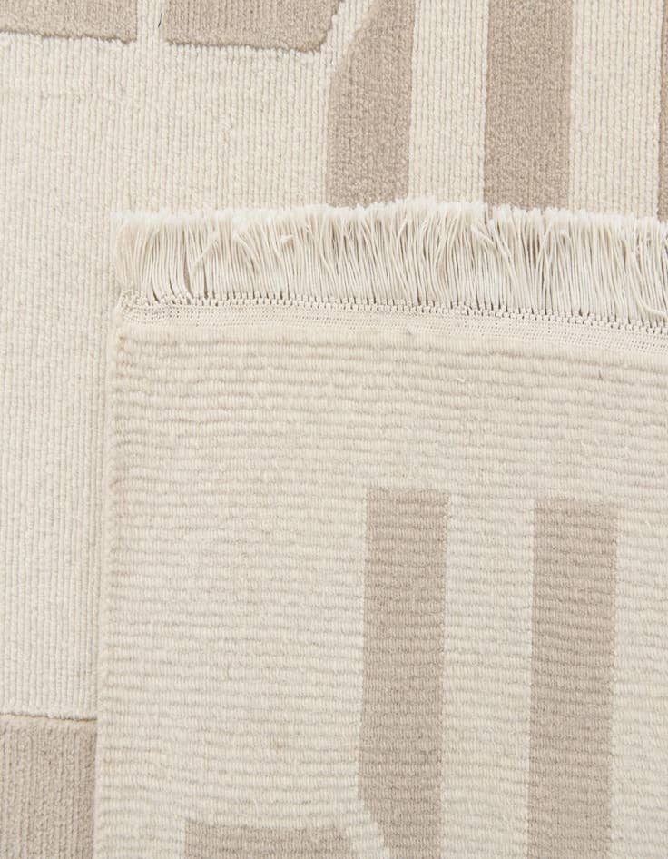 Detail image of  6' 8 x 9' 11  Hand Knotted Darya Wool Rug