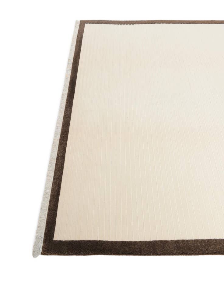 Detail image of  6' 7 x 9' 11  Hand Knotted Darya Wool Rug