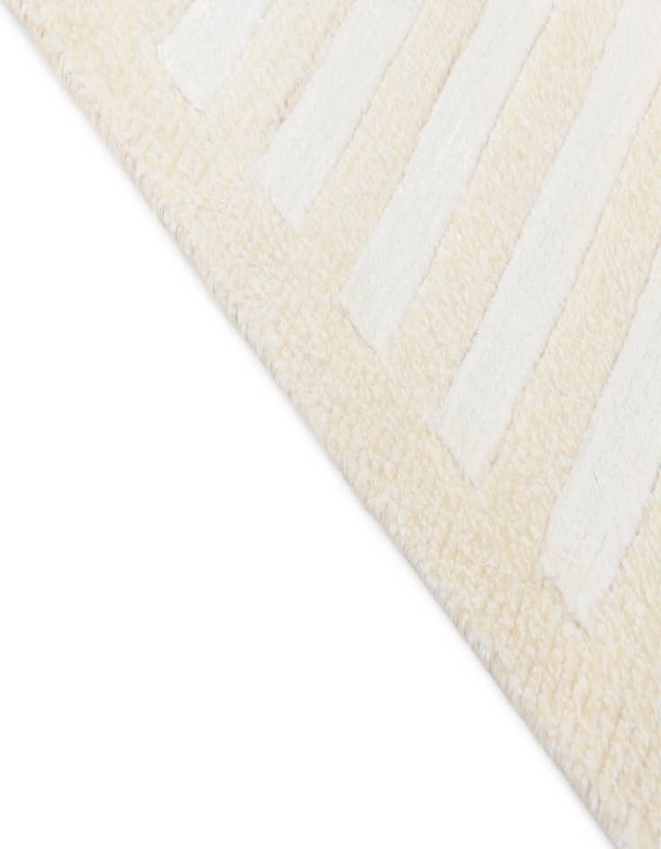 Detail image of  6' 7 x 9' 11  Hand Knotted Darya Wool Rug