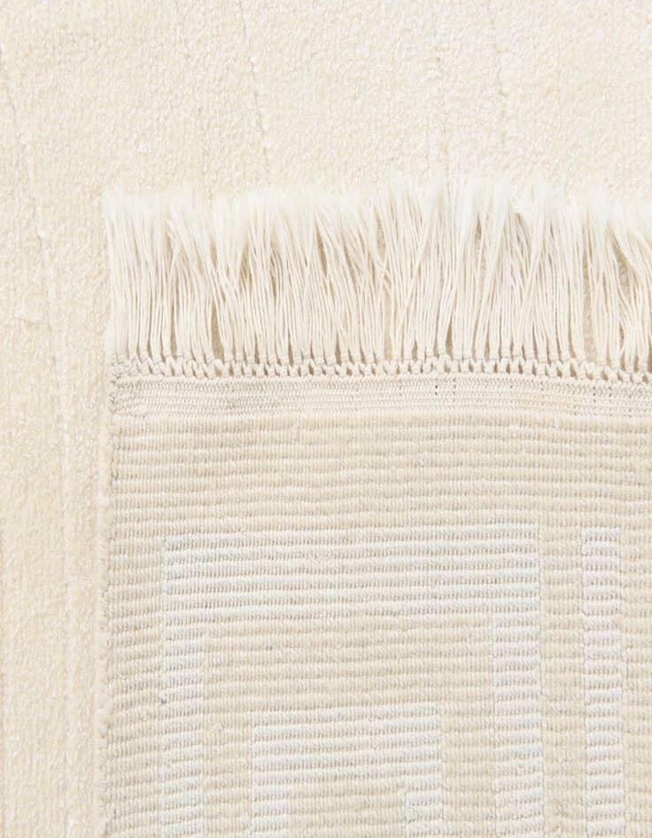 Detail image of  6' 7 x 9' 11  Hand Knotted Darya Wool Rug