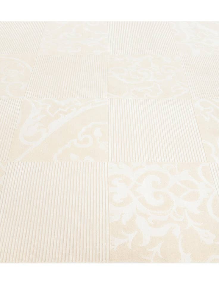 Detail image of  6' 8 x 9' 11  Hand Knotted Darya Wool Rug